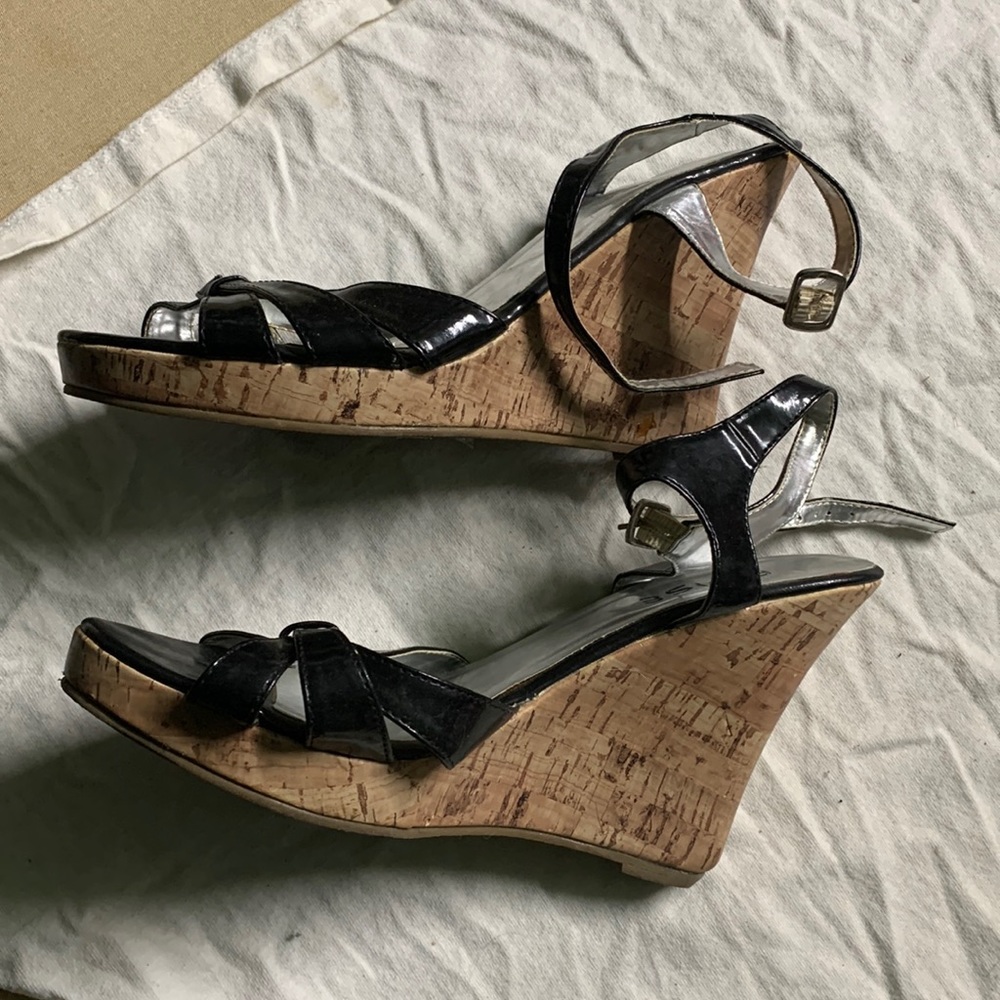 Wedge heels